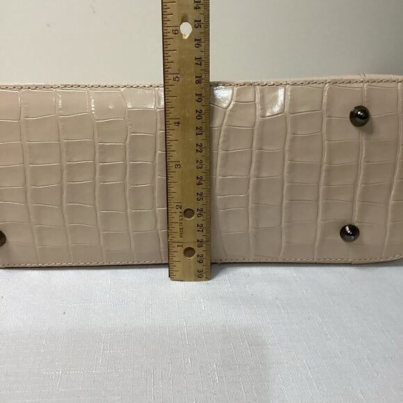 Divina Firenze Croc Embossed Beige Handbag - Picture 13 of 15
